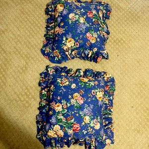 2 Hoffmann Grande blue country French decorative pillows floral pattern (pair)